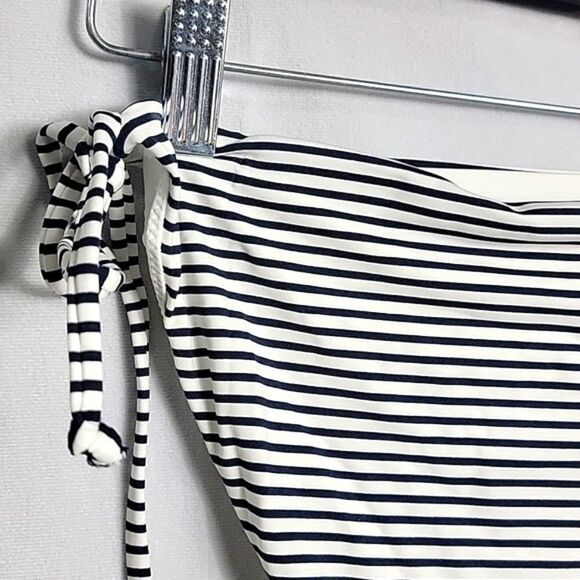 🖤5/$20🖤 NWT.. H&M.. bikini bottom.. bathing suit.. - Picture 6 of 10